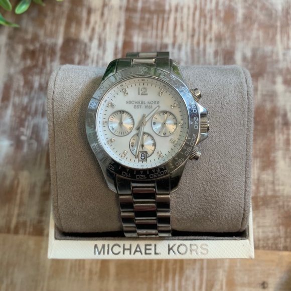 Silver MICHAEL KORS Wristwatch - Picture 3 of 4